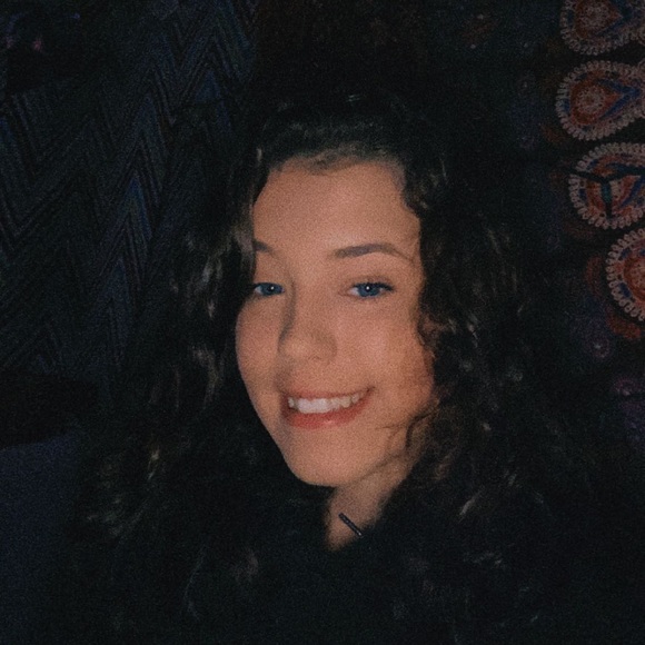 Meet your Posher, Avah - Picture 1 of 1